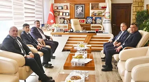 MEÜ Rektörü Prof. Dr. Erol Yaşar, Anamur’da STK’ları Ziyaret Etti