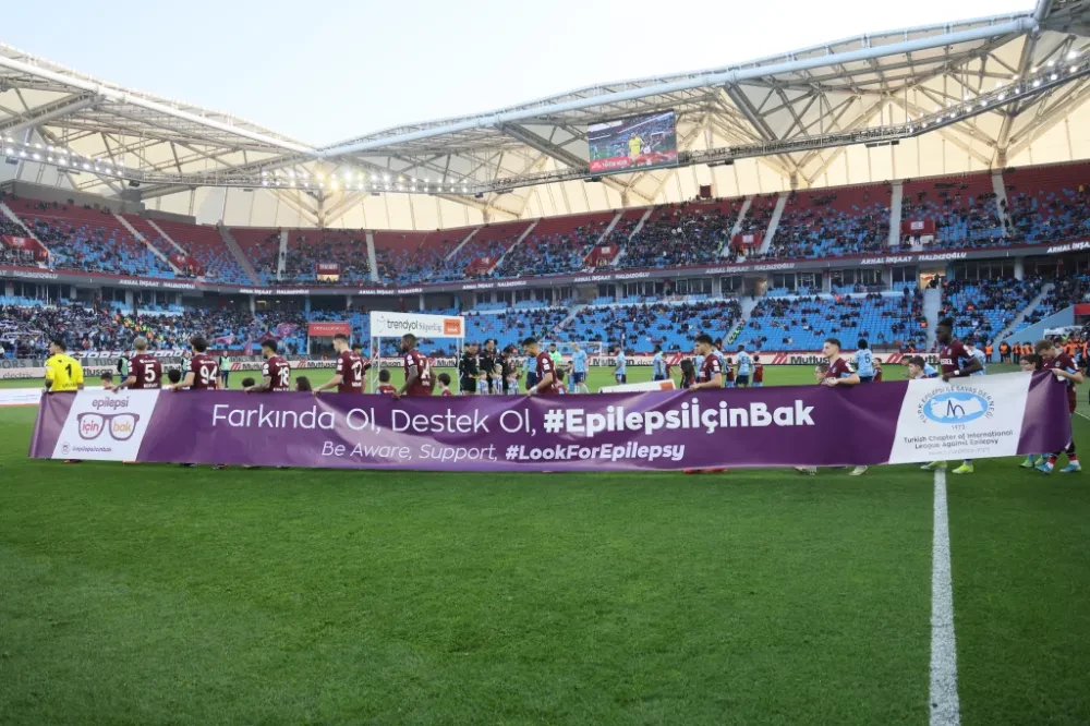 Trabzonspor Futbolcularından Epilepsi Farkındalık Kampanyasına Destek