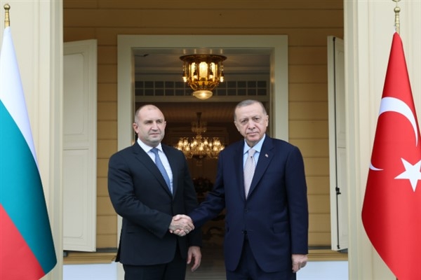 Cumhurbaşkanı Erdoğan, Bulgaristan Cumhurbaşkanı Radev ile ortak basın toplantısı düzenliyor