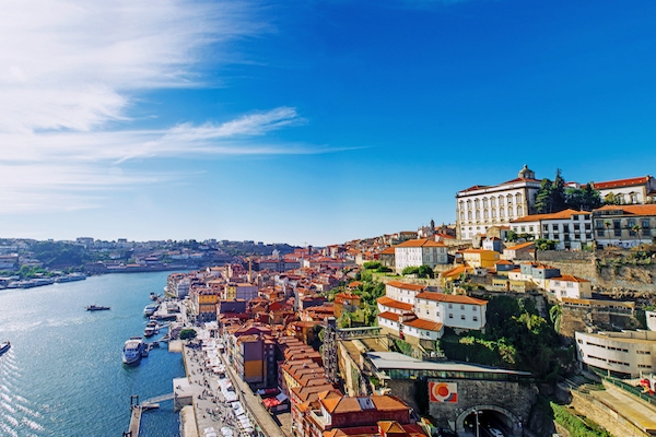Avrupa’ya giden en kısa yol Portekiz’den geçiyor