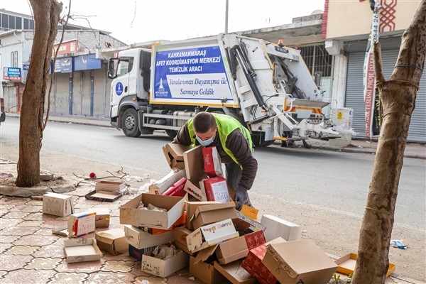 İzmir ekibi, Kahramanmaraş’ta temizlik çalışmalarına devam ediyor