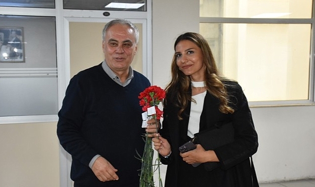 Edremit Belediyesi Kadınlar Gününü Kutladı