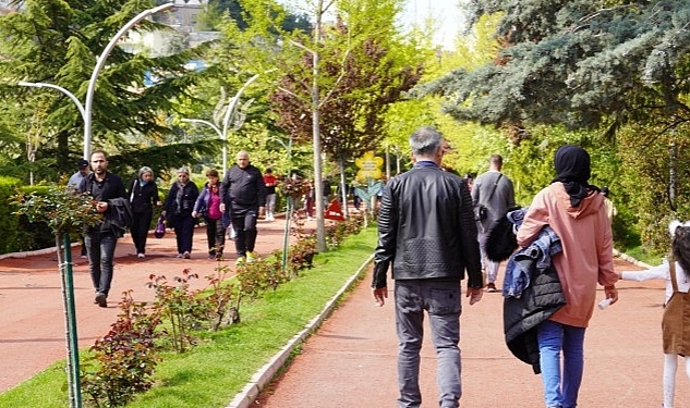 Keçiörenliler Atatürk Botanik Bahçesine Akın Etti