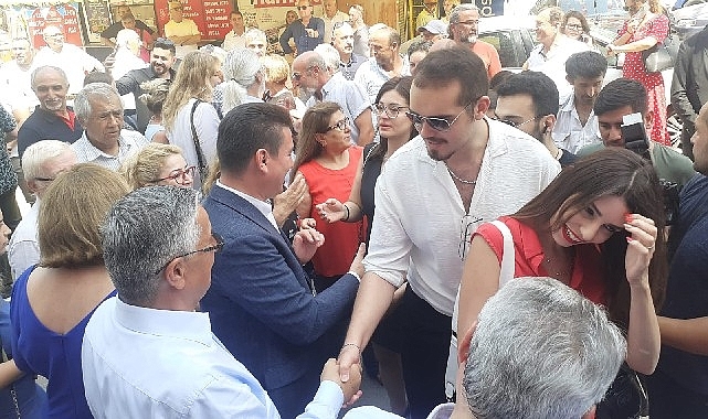Başkan Topaloğlu, CHP Antalya İl Binası'ndaki bayramlaşma törenine katıldı