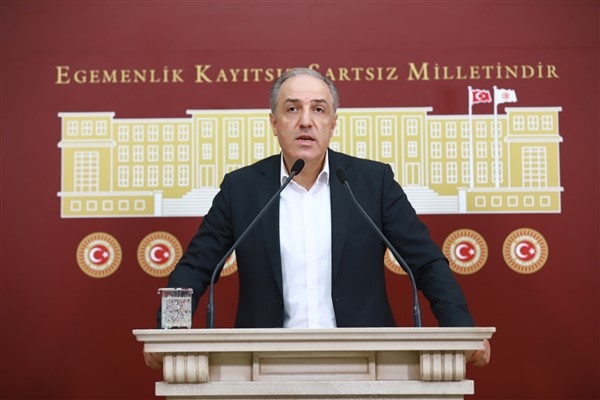 Milletvekili Yeneroğlu: “Türkiye kökenliler, Almanya’nın asli unsurudur”