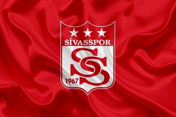 Demir Grup Sivasspor, grubunu lider tamamladı