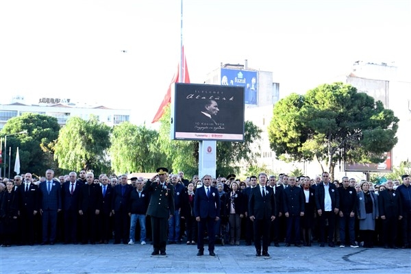 Atatürk, Bornova’da saygı, sevgi ve özlemle anıldı