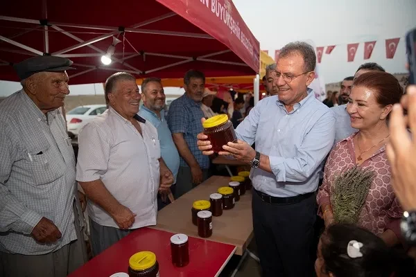 BÜYÜKŞEHİR’İN DÜZENLEDİĞİ 2. TARSUS İNCİR ŞENLİĞİ TARSUSLU ÜRETİCİLERE UMUT OLDU