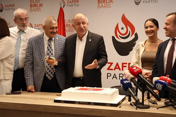 ZAFER PARTİSİ 2. YILINI KUTLADI