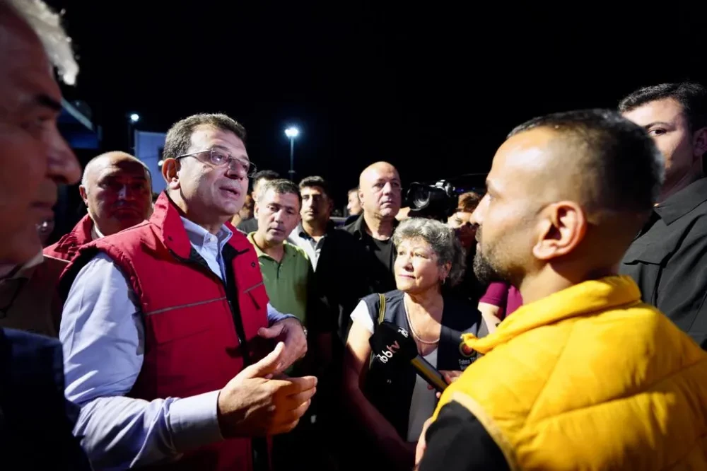 BAŞKAN İMAMOĞLU: ‘DENİZLERİMİZİN KİRLENMESİNİN KUSURU BALIKLARDA DEĞİL’