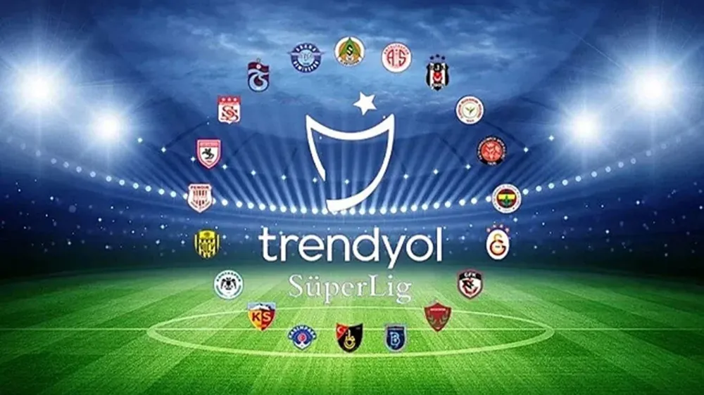 Süper Lig’de Teknik Direktör Değişiklikleri Gündemde: Takımlar Sezonun İkinci Yarısına Yeni Kadrolarla Hazırlanıyor