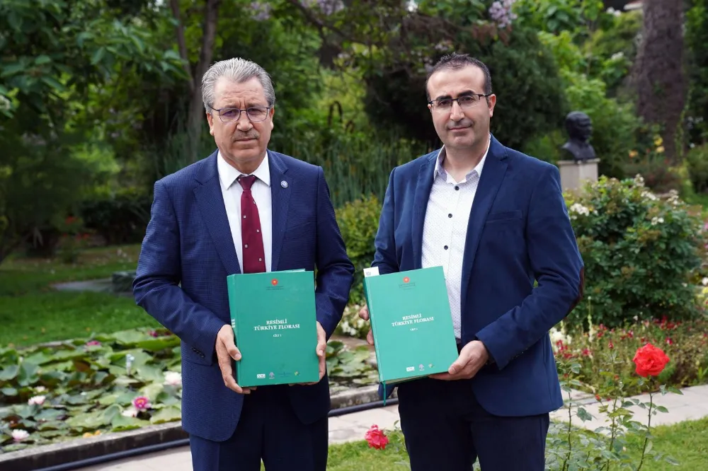 Prof. Dr. Hasan Yıldırım Anamur Ters Laleyi Bilim Dünyasına Tanıttı