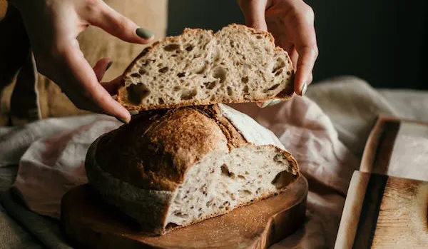 Günde Tüm İnsanlığın İhtiyacı Kadar Ekmek Çöpe Gidiyor, Ama Yarımız Aç