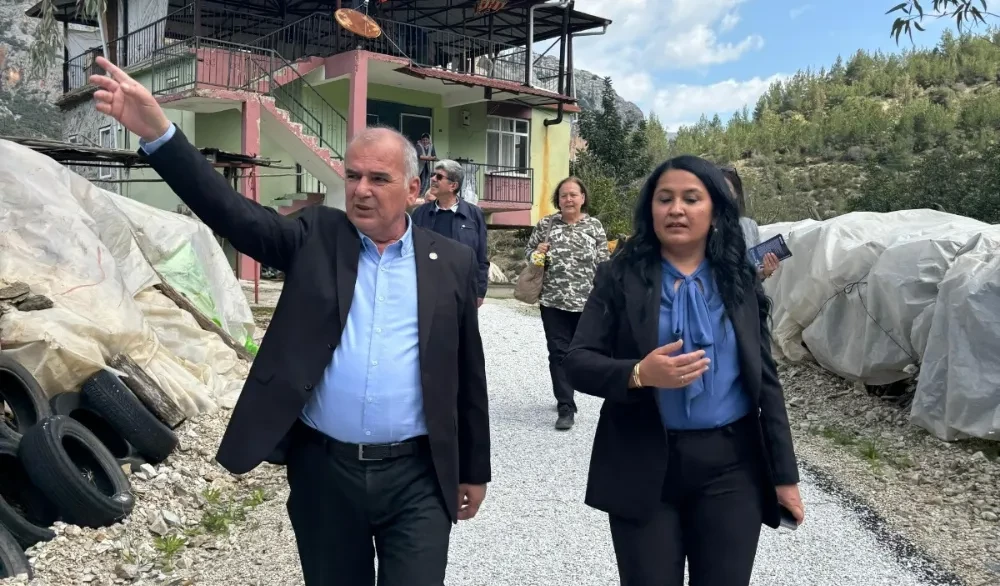 İYİ Parti Belediye Başkan Adayı Dr. Özdeniz, Sahayı Boş  Bırakmıyor