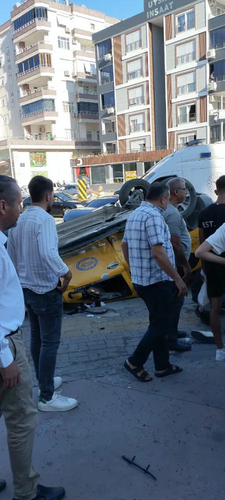 mur’da Yağmur Market Kavşağında Trafik Kazası: 4 Yaralı