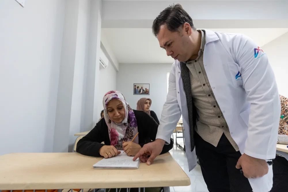 BÜYÜKŞEHİR EĞİTİMİN HER AŞAMASINDA VATANDAŞIN YANINDA