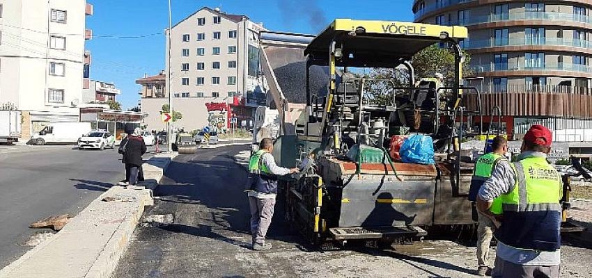 Büyükşehir aynı anda 500 noktada üstyapı çalışması yapıyor