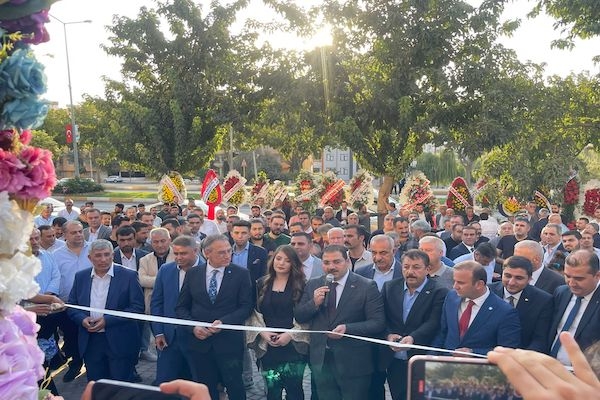 Seramiksan’ın yeni bayisi Tuğra Yatırım İç Mimarlık Şanlıurfa’da hizmete açıldı