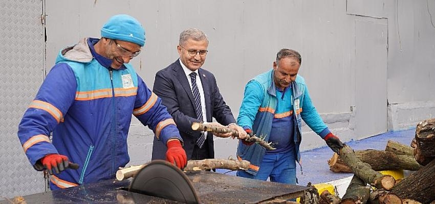 Üsküdar’da Bu Kış İhtiyaç Sahiplerinin Evleri Atık Mobilyalarla ısınacak