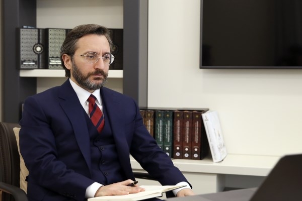 İletişim Başkanı Altun: ″Teoman Duralı felsefeyi çok ciddi ve disiplinli bir çaba olarak ele aldı″