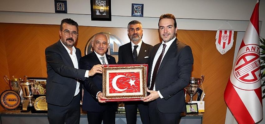 TFF Başkanı Mehmet Büyükekşi