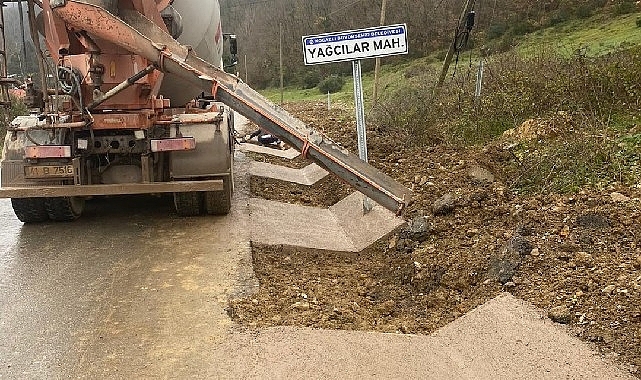 Gebze'de köy yolları V kanal imalatı ile korunuyor