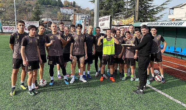 Gürcistan U-17 Futbol Takımı ″Aragvelebi″ Spor Kenti Gölcük'te Kamp Yaptı