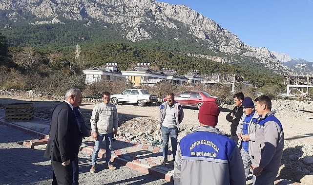 Kuzdere Mahallesi Ballıtaş Mevkii'nde yol ve kaldırım çalışmaları devam ediyor