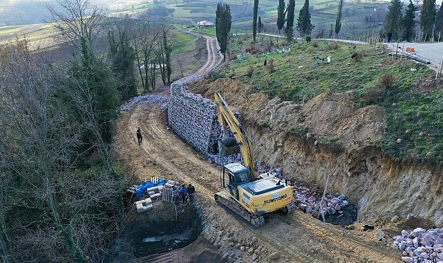 Pelitpınarı Goncalar Köyü mezarlığına taş duvar