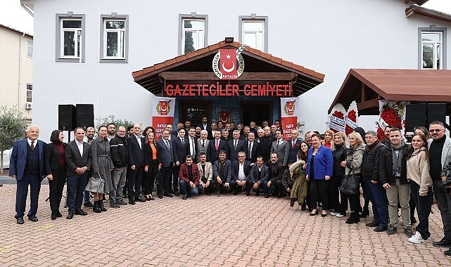 Başkan Böcek Çalışan Gazeteciler Günü'nü kutladı