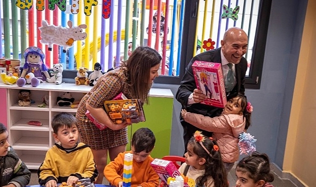 İzmir'in 16'ncı Masal Evi Menemen'de açıldı