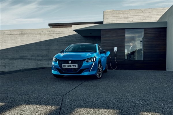 Peugeot, B segment elektrikli satışlarında 2022