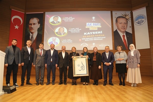 Başkan Büyükkılıç, “Siyaset Akademisi Kadın” programına katıldı