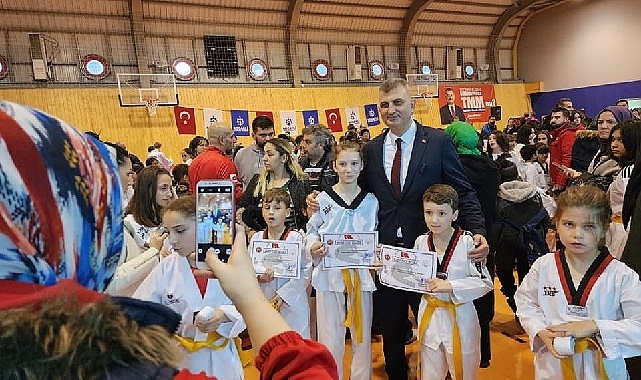 410 Gölcük Belediyesi Taekwando Sporcusu Kuşak Atladı