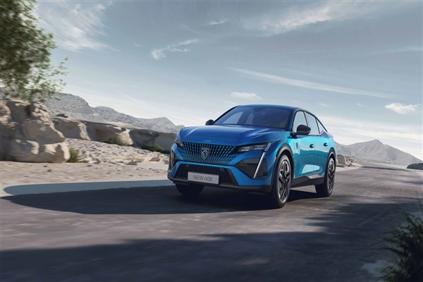 Peugeot, Retromobile 2023’de, “4”ün göz alıcı gücünü sergiliyor