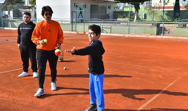 Yenişehir Belediyesi özel çocukları yalnız bırakmıyor