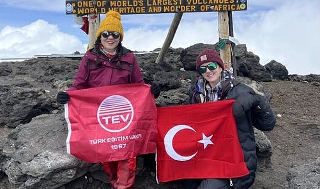 Kilimanjaro'nun Zirvesi Kız Öğrencilerin Geleceğine Umut Oldu