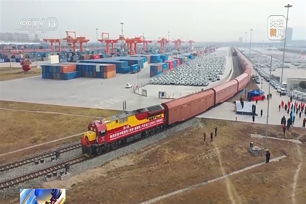 Çin-Avrupa yük trenleriyle gönderilen kargo hacmi ocak ayında yüzde 13 arttı