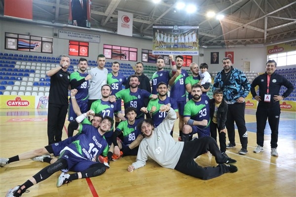 Rize Belediyespor Hentbol Takımı, evinde 4’te 4 yaptı