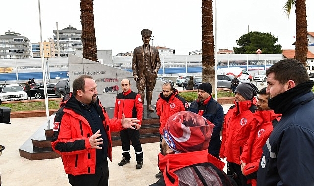 Çiğli Belediyesi'nden Depremzedelere Yardım Eli