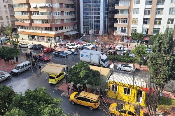 Peşpeşe olan deprem Mersin