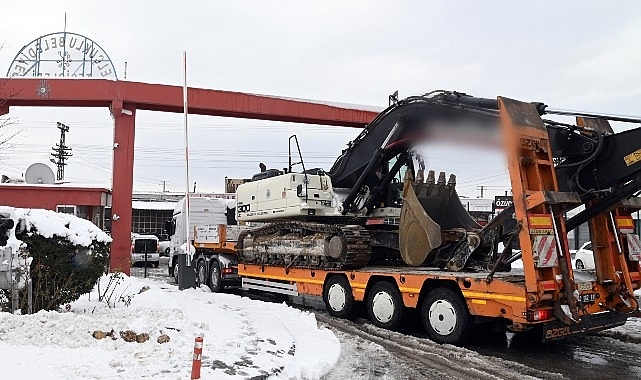 Selçuklu Belediyesi Deprem Acısının Yaşandığı Hatay'a  Araç ve Personel Gönderdi