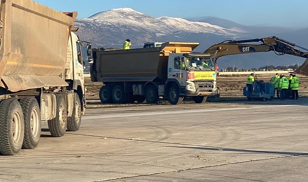 İGA İstanbul Havalimanı Ekipleri  Hatay Havalimanı'nı Onarıyor