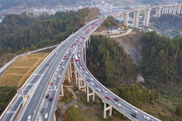 Ulusal otoyollarda yük taşıtı trafiği yüzde 10,81 arttı