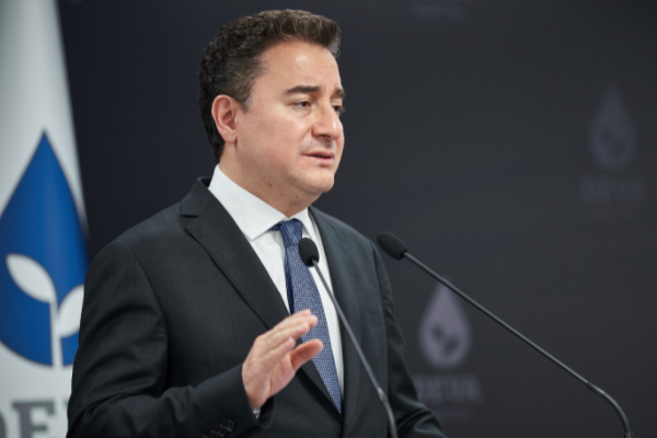 Babacan: ″Salgın hastalıkların yayılmasına uygun bir ortam var″