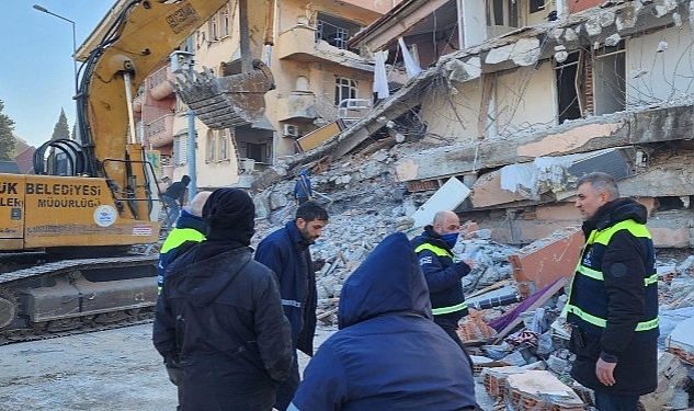 Başkan Sezer'den Deprem Bölgesindeki Çalışmalar Hakkında Açıklama