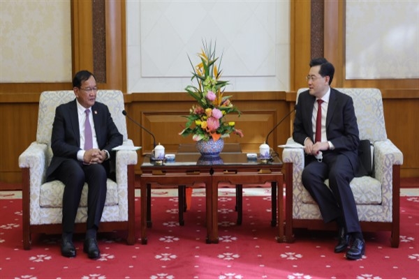 Qin Gang: Çin-Kamboçya iş birliğinde sonuçlar kaydedilmesini hızlandırmaya hazırız
