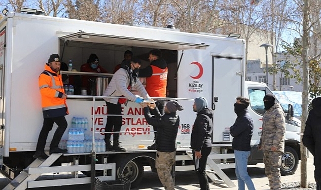 Kızılay'ın AFAD İçin Çadır Üretimi Sürüyor