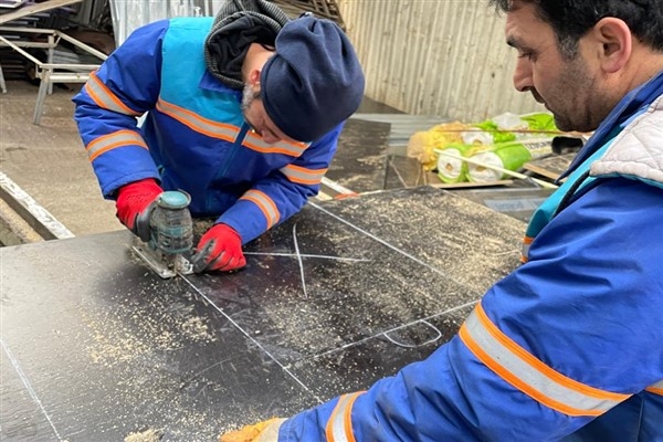 Üsküdar Belediyesi deprem bölgesi için seyyar tuvalet ve lavabo üretmeye başladı