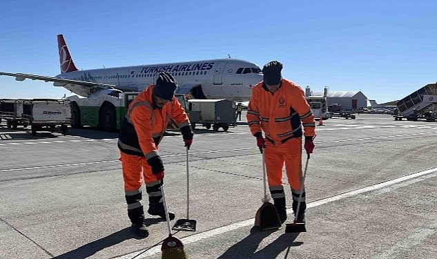 Adıyaman Havalimanı'nın temizliğini Bağcılar Belediyesi yapıyor
